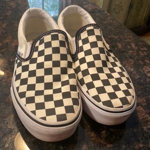 REPOSH VANS BLACK AND WHITE CHECKERED